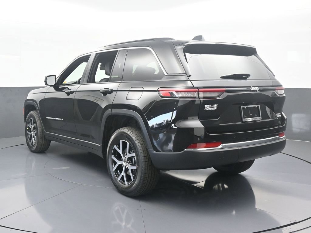 Used 2025 Jeep Grand Cherokee Limited image 4