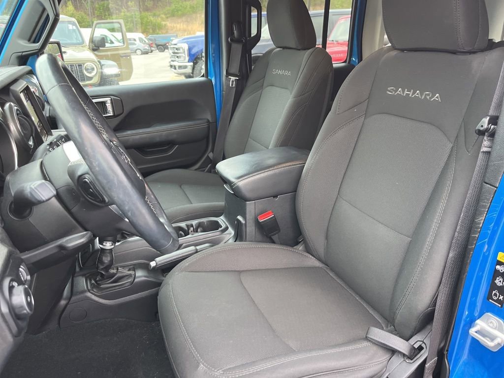 Used 2023 Jeep Wrangler Sahara w/ Cold Weather Group image 6