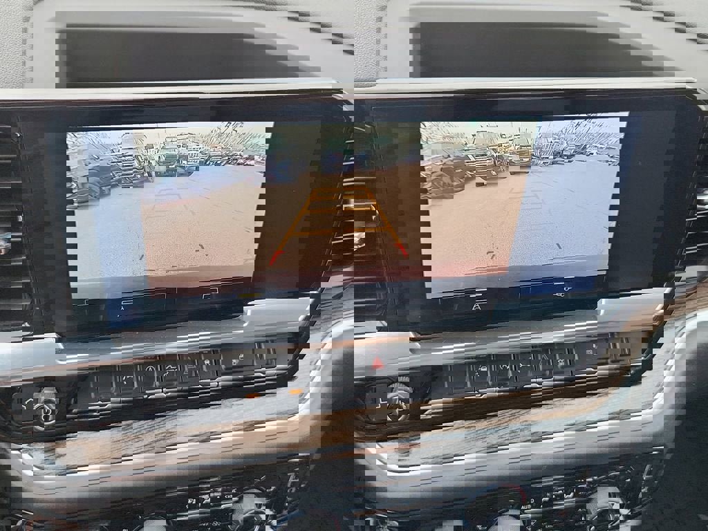 Used 2023 Chevrolet Silverado 1500 LT w/ Protection Package image 27