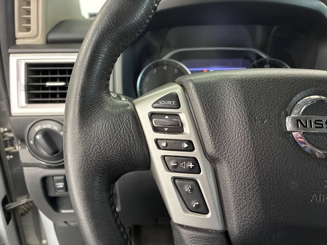 Used 2020 Nissan Titan SV w/ SV Convenience Package AWD/4WD image 12