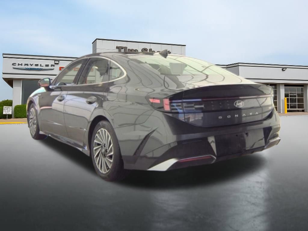 Used 2025 Hyundai Sonata SEL image 3