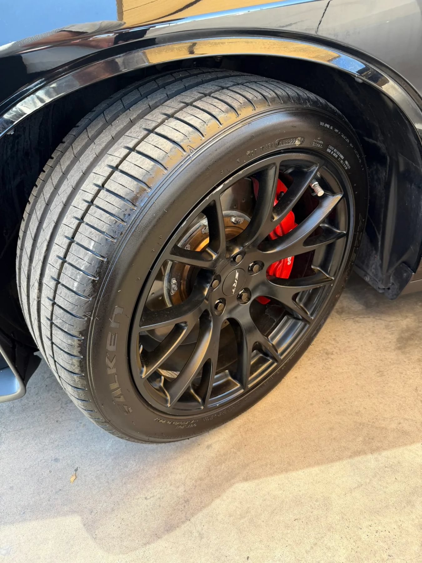 Used 2015 Dodge Challenger SRT Hellcat RWD image 15