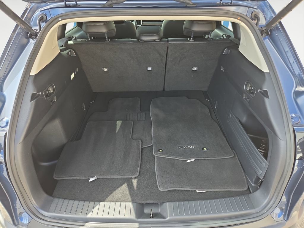 Used 2025 MAZDA CX-50 AWD 2.5 Hybrid w/ Premium Pkg image 16