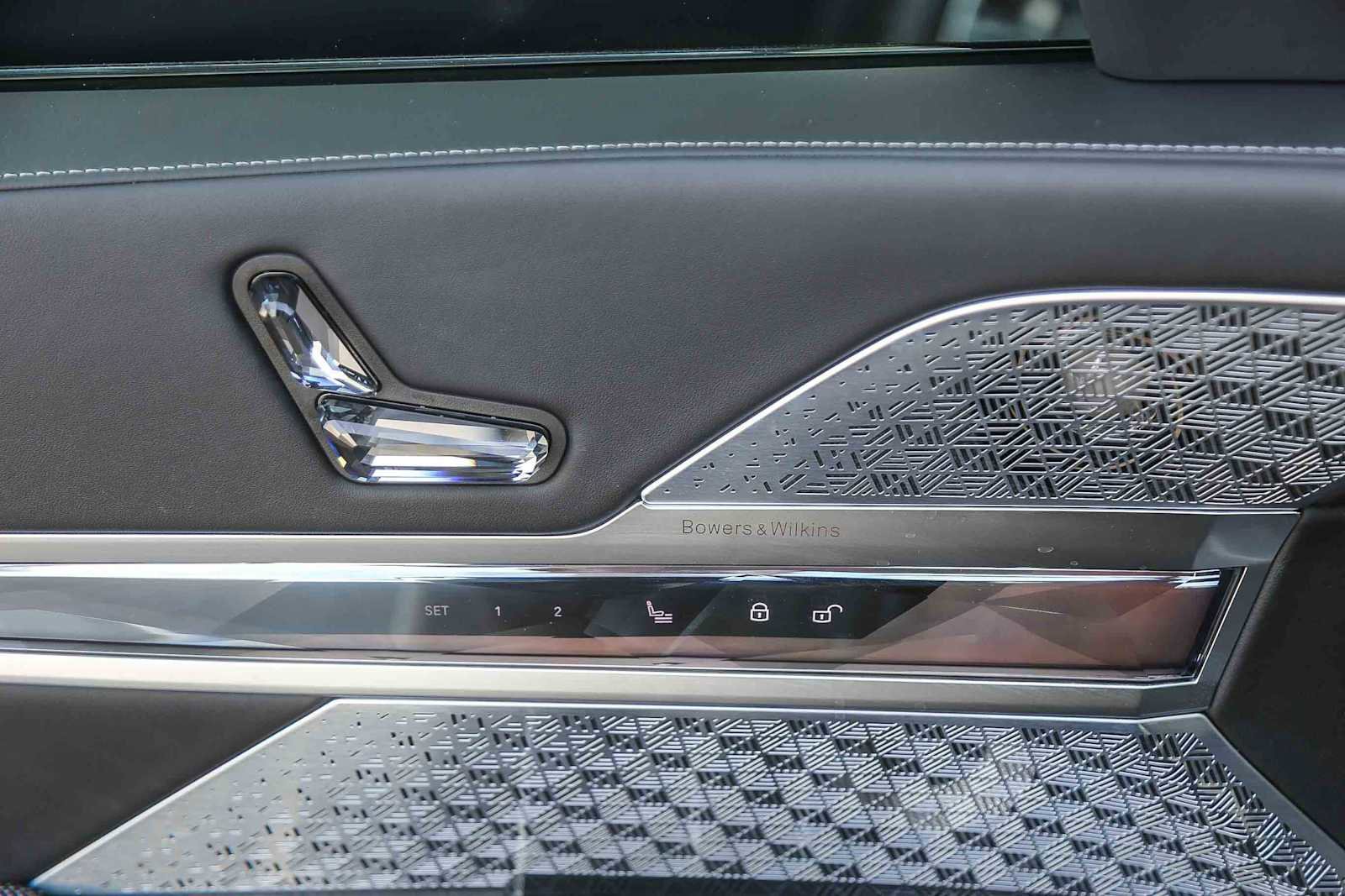 Used 2025 BMW i7 M70 image 18