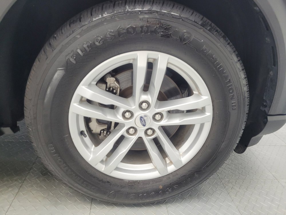 Used 2020 Ford Explorer XLT w/ Equipment Group 202A image 31