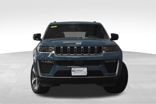 New 2026 Jeep Grand Cherokee Limited w/ Trailer Tow Package image 5