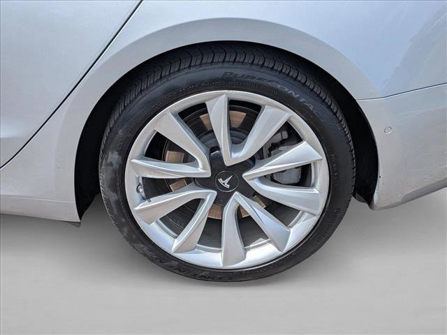 Used 2018 Tesla Model 3 Long Range image 9