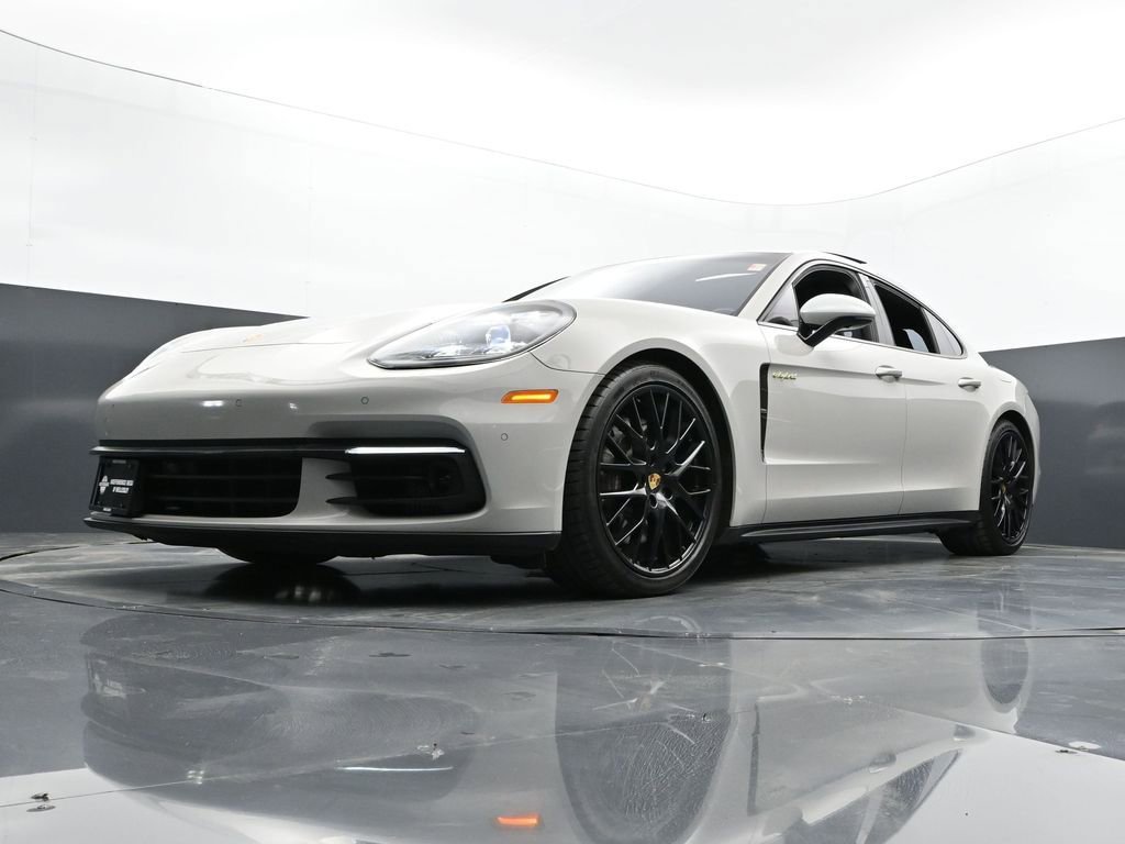 Used 2020 Porsche Panamera 4 image 64