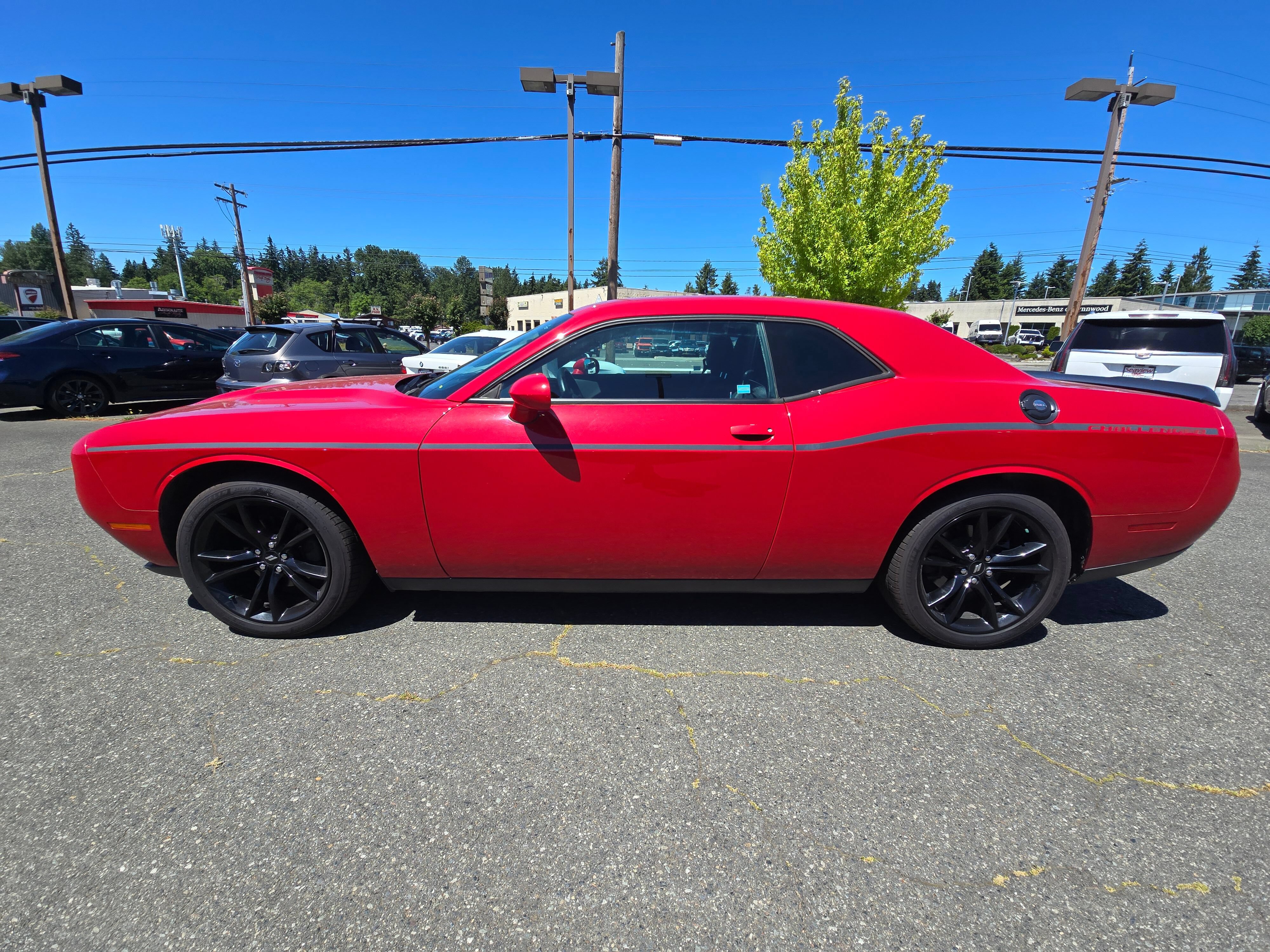 Used 2018 Dodge Challenger SXT w/ Blacktop Package RWD image 6