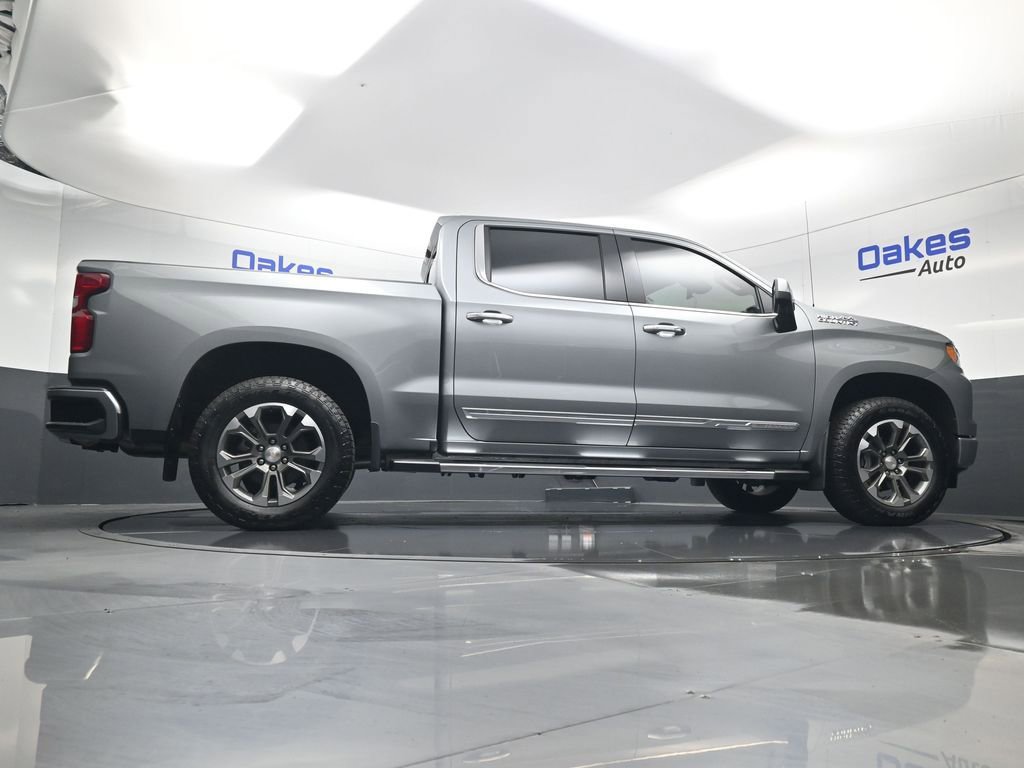 Used 2025 Chevrolet Silverado 1500 High Country w/ Technology Package image 47