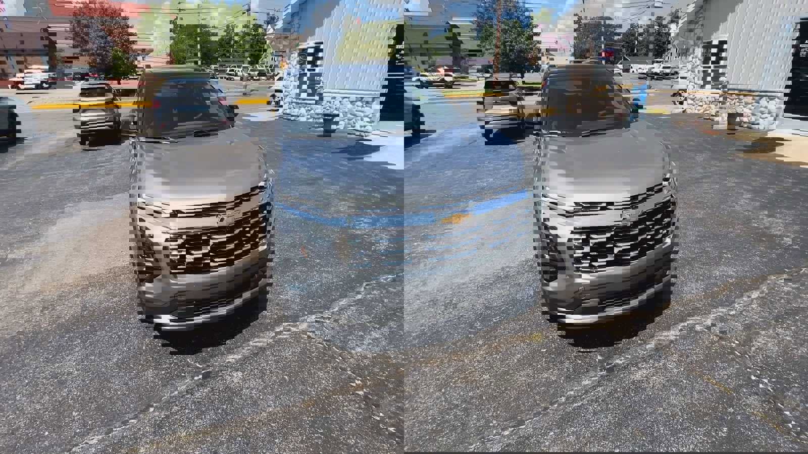 New 2026 Chevrolet Equinox LT w/ Convenience Package II image 3