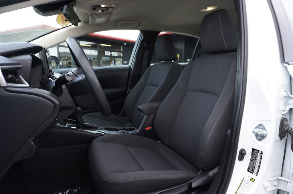 Used 2023 Toyota Corolla LE image 21