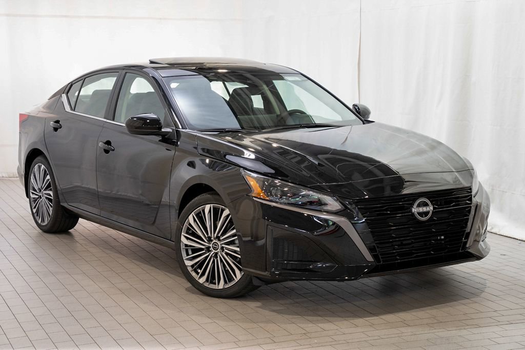 New 2026 Nissan Altima 2.5 SV w/ SV Premium Package FWD image 1