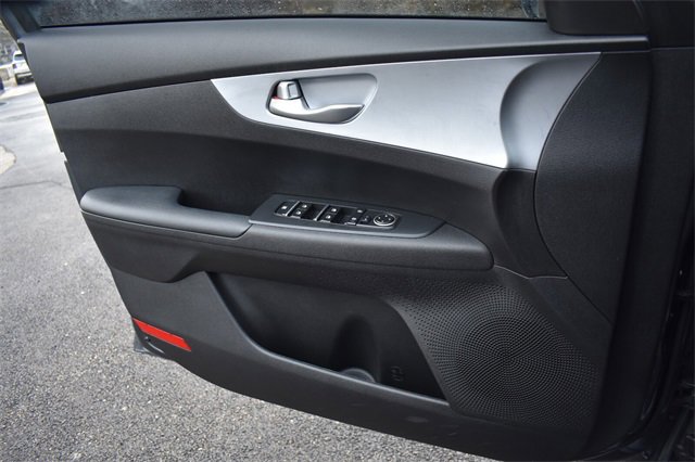 Used 2023 Kia Forte LXS image 27