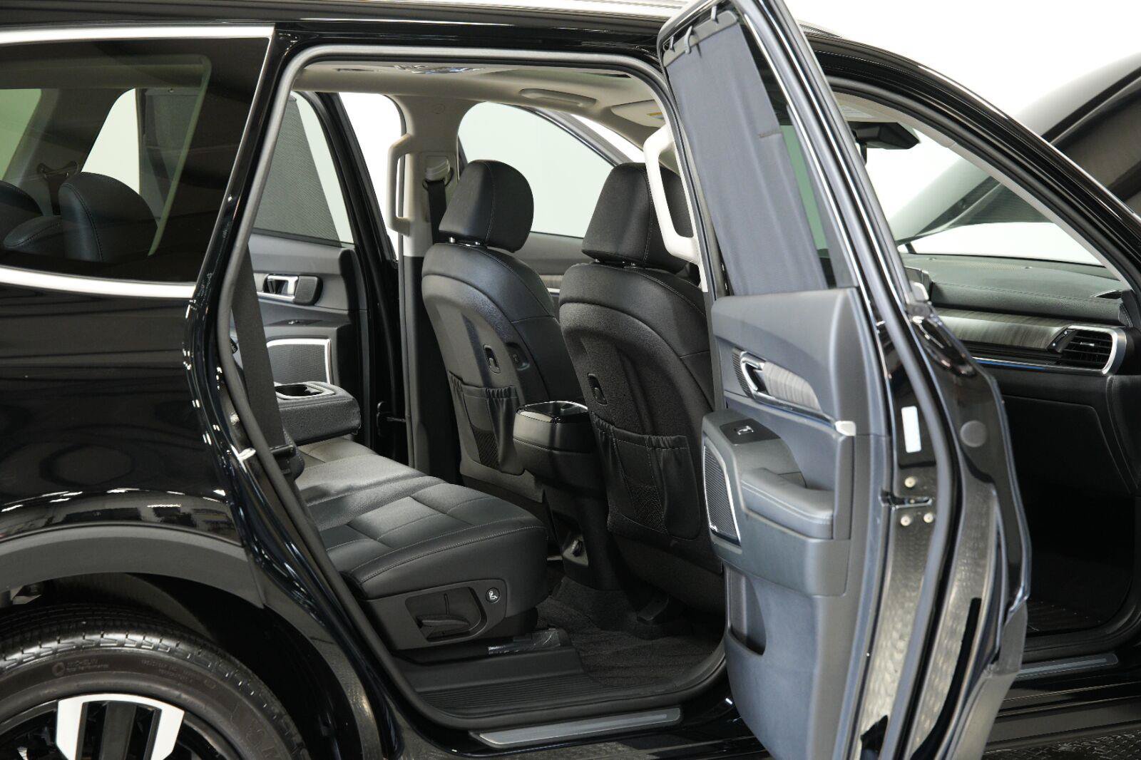 Used 2025 Kia Telluride SX AWD/4WD image 12