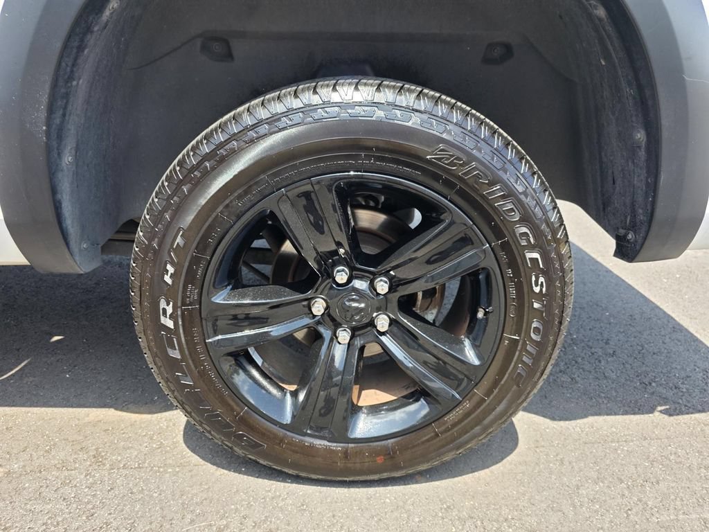 Used 2023 RAM 1500 Warlock AWD/4WD image 11