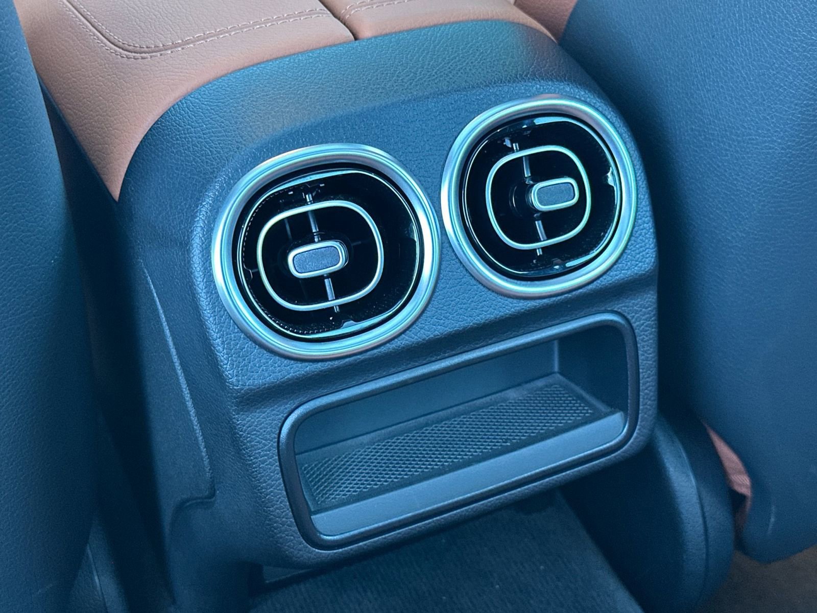 Certified 2025 Mercedes-Benz C 300 4MATIC Sedan image 14