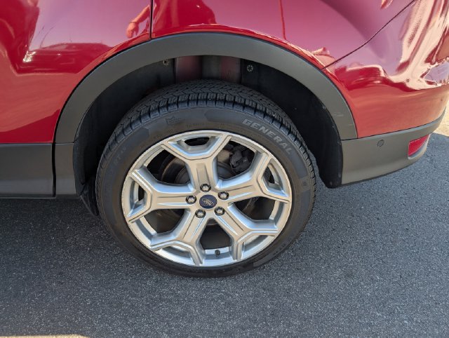 Used 2019 Ford Escape Titanium AWD/4WD image 18