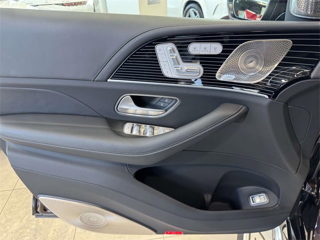 Certified 2024 Mercedes-Benz Maybach GLS 600 4MATIC image 17