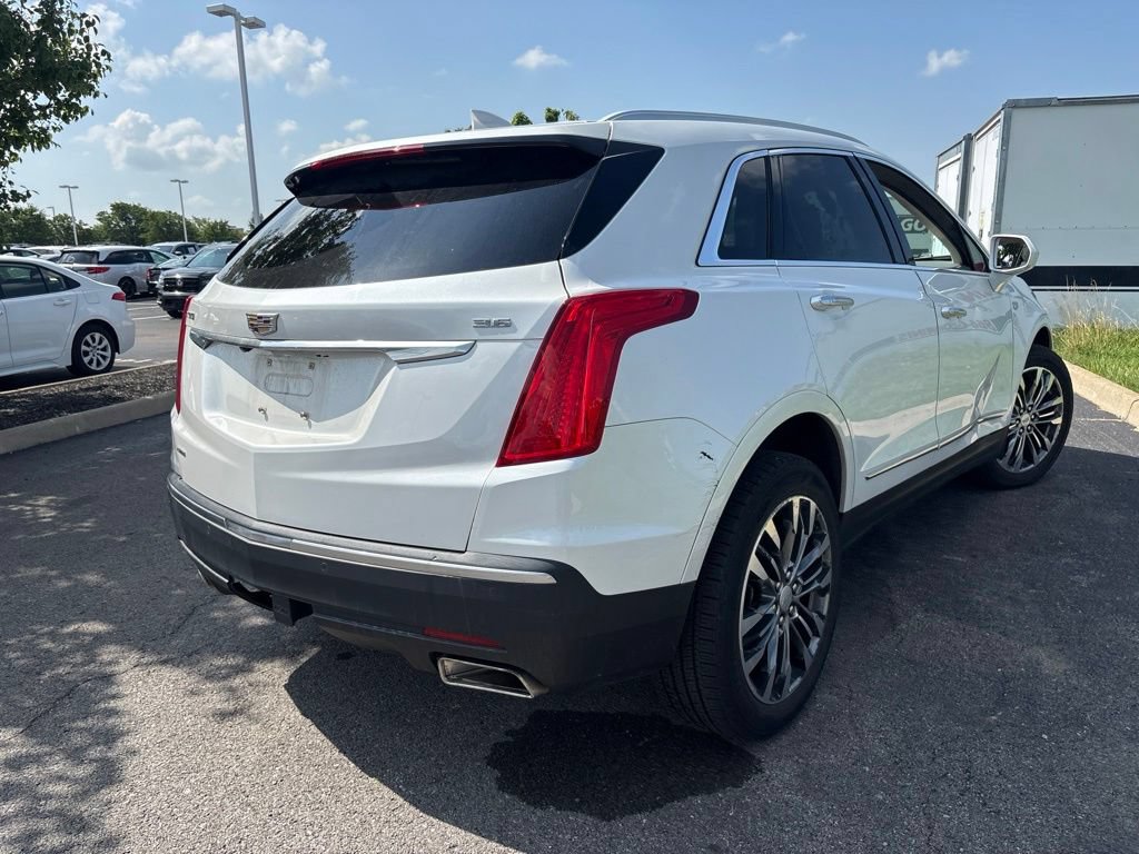 Used 2017 Cadillac XT5 Premium Luxury w/ LPO, Wheel Lock Package AWD/4WD image 12