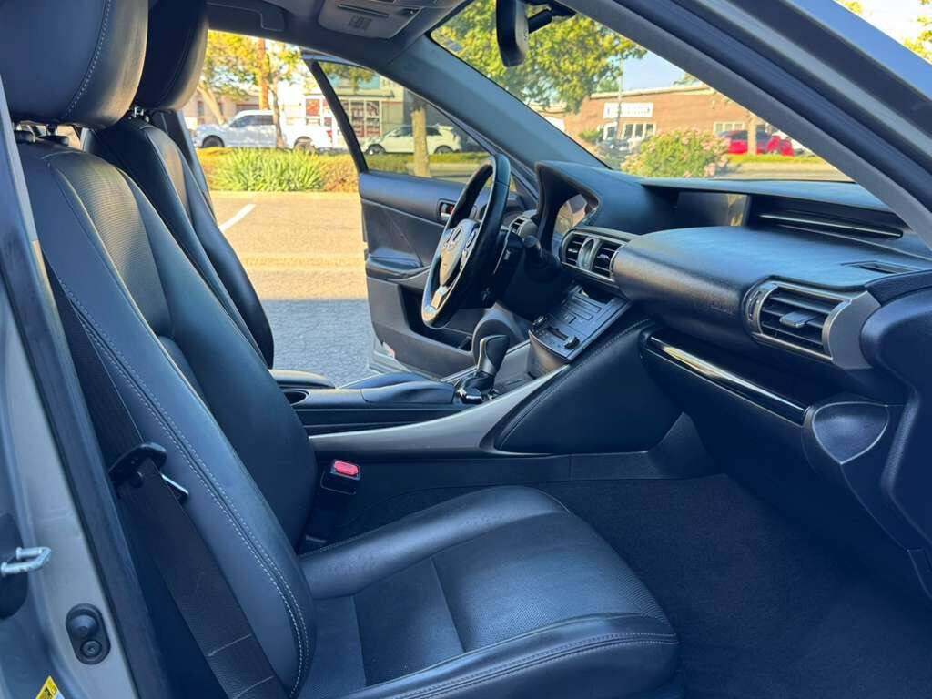 Used 2015 Lexus IS 250 w/ Navigation System Package RWD image 11