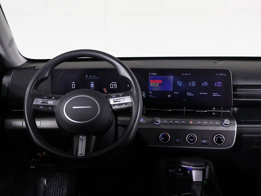 Used 2024 Hyundai Kona SE image 27