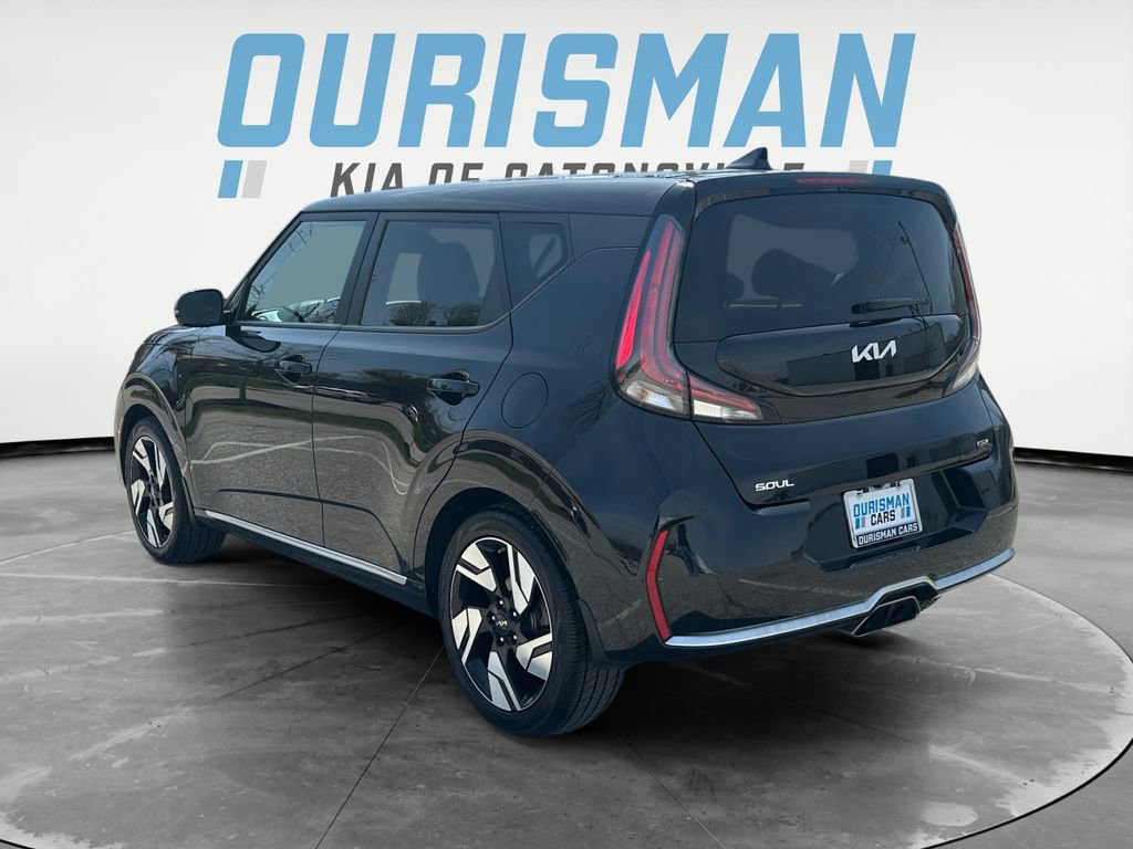 Used 2023 Kia Soul GT-Line FWD image 4