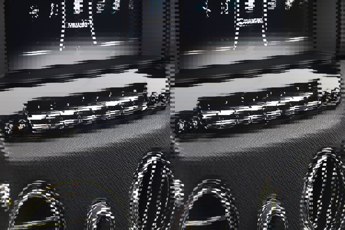 Used 2024 Rolls-Royce Cullinan Black Badge image 58