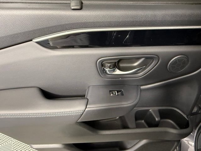 Used 2025 Honda Pilot Touring image 35
