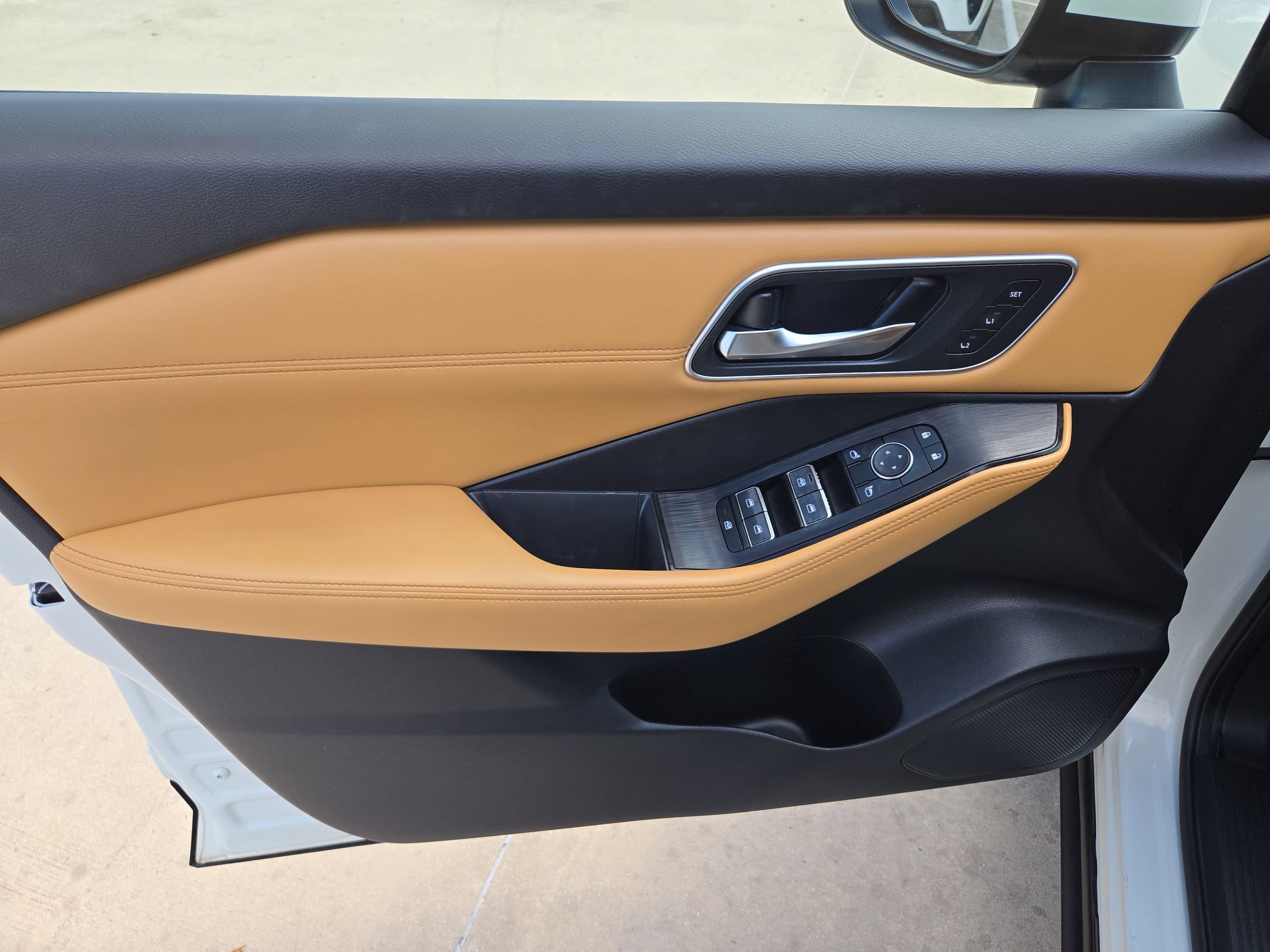 Certified 2023 Nissan Rogue Platinum AWD/4WD image 11