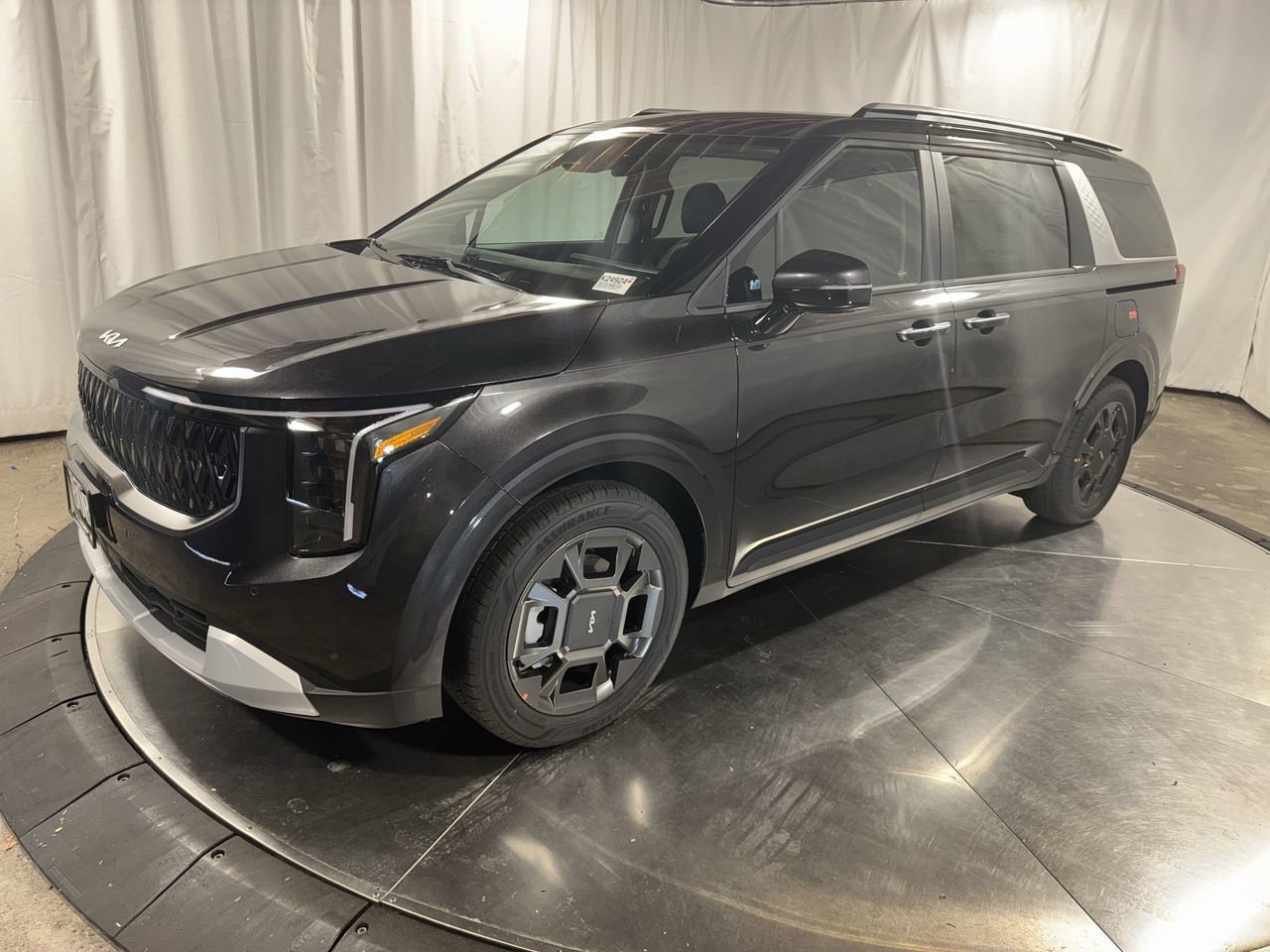 New 2026 Kia Carnival EX