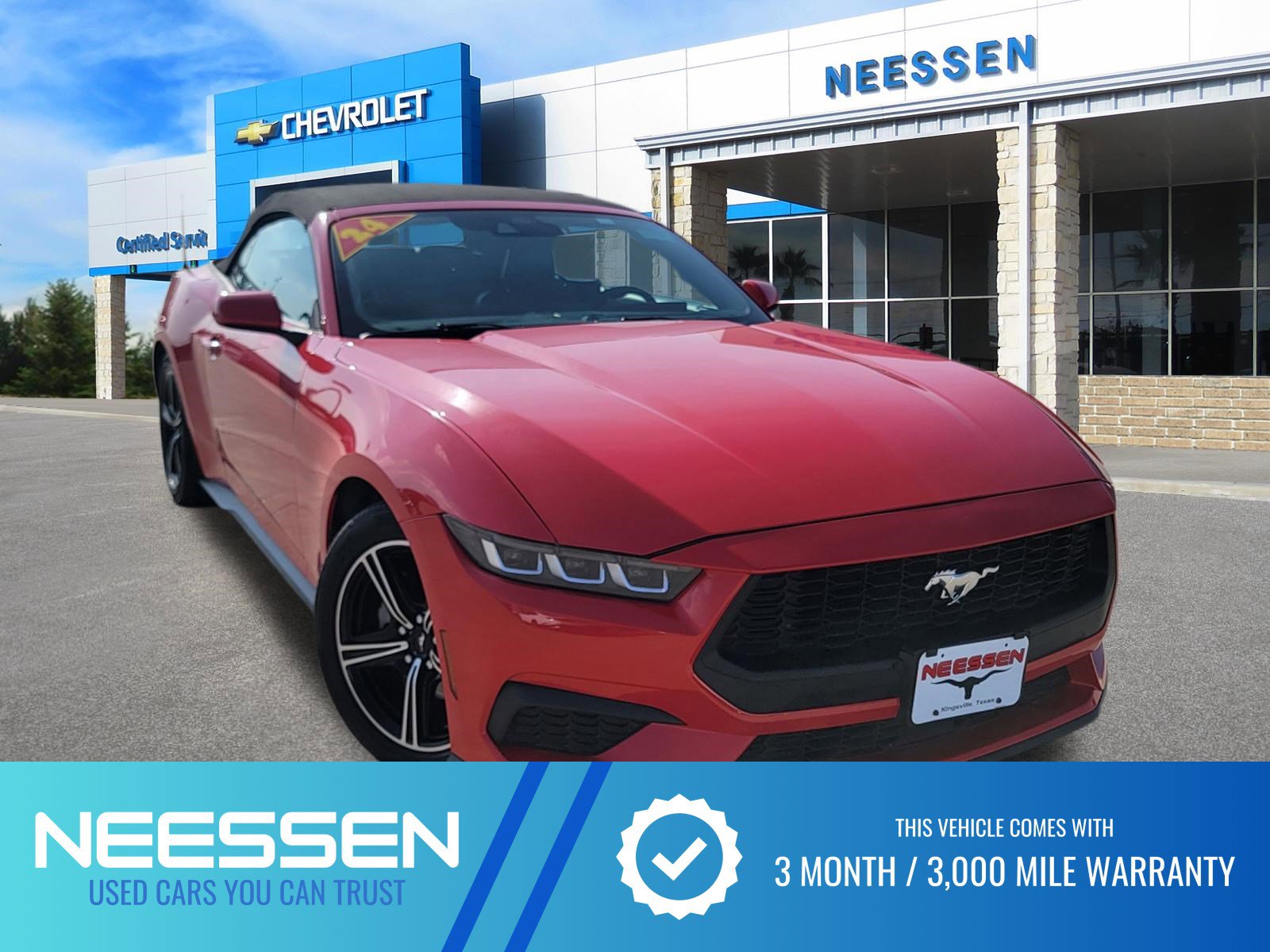 Used 2024 Ford Mustang Convertible image 1