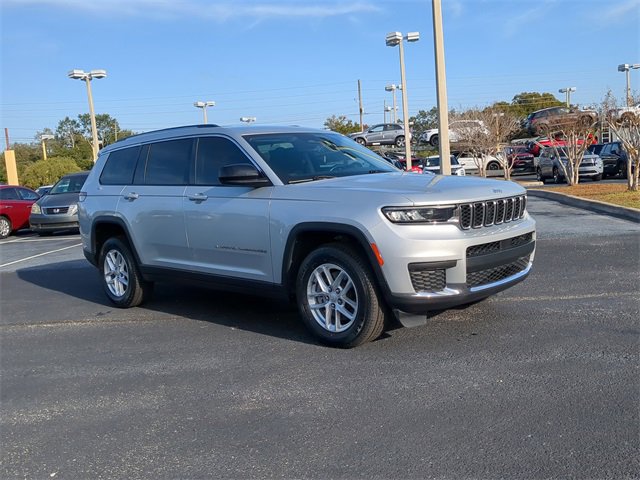 Used 2022 Jeep Grand Cherokee L Laredo w/ Luxury Tech Group I image 7