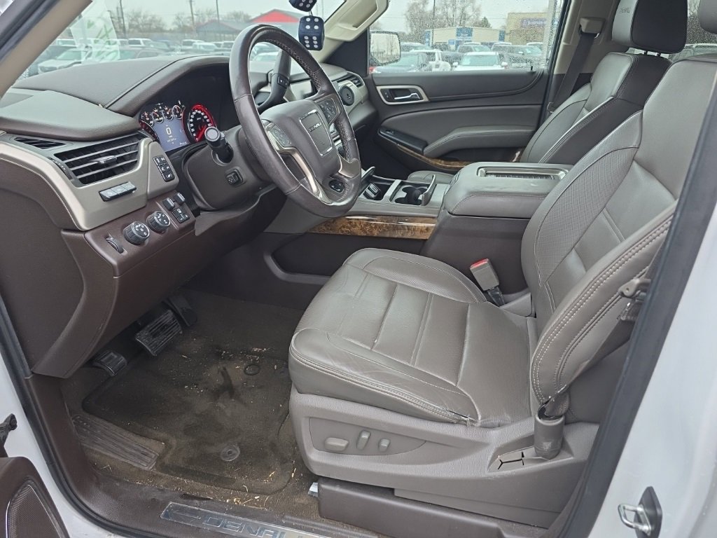 Used 2016 GMC Yukon XL Denali w/ Open Road Package image 10