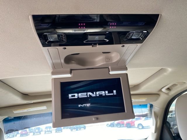 Used 2017 GMC Yukon Denali w/ Open Road Package image 16