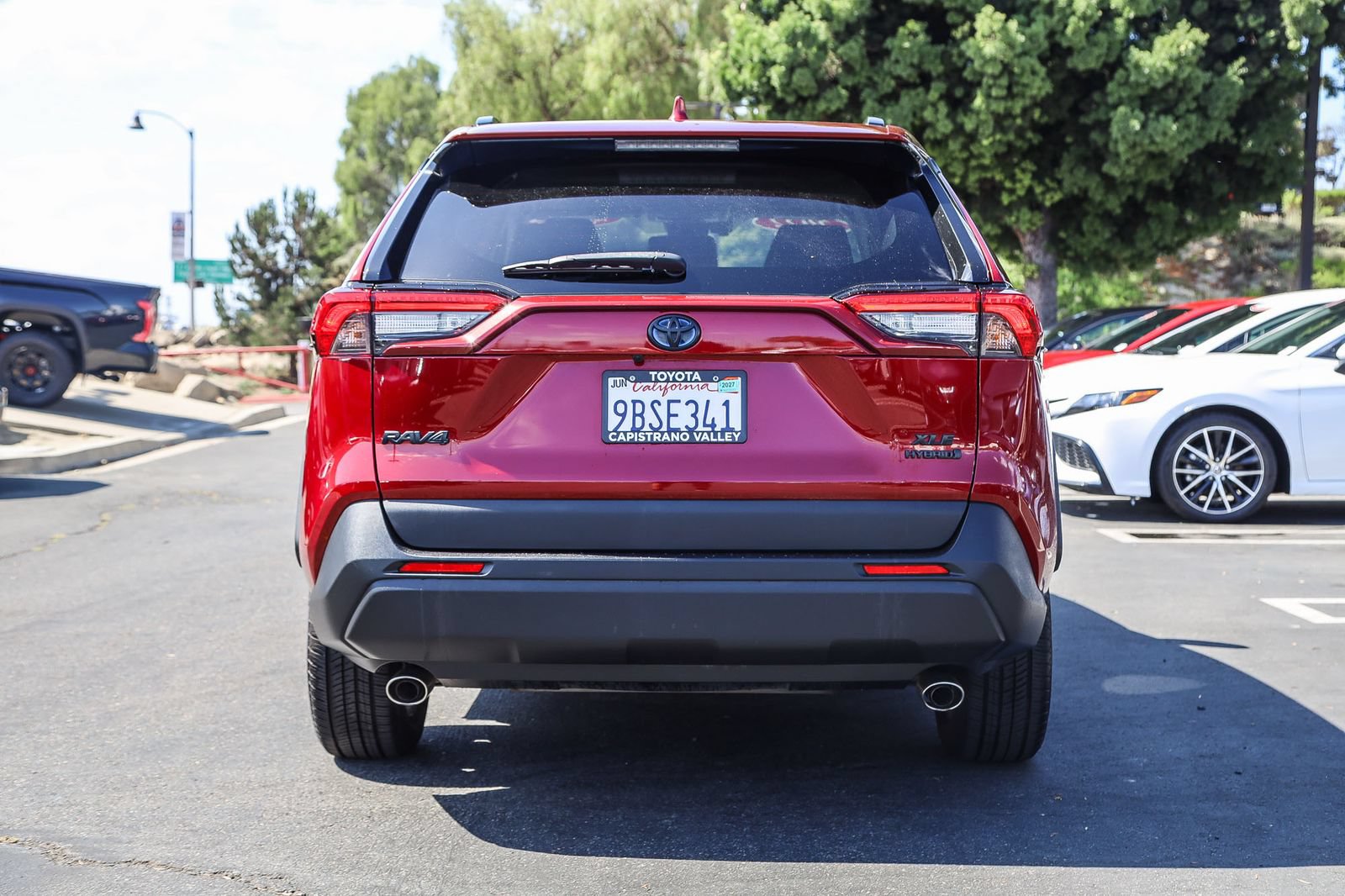 Certified 2022 Toyota RAV4 XLE Premium AWD/4WD image 5