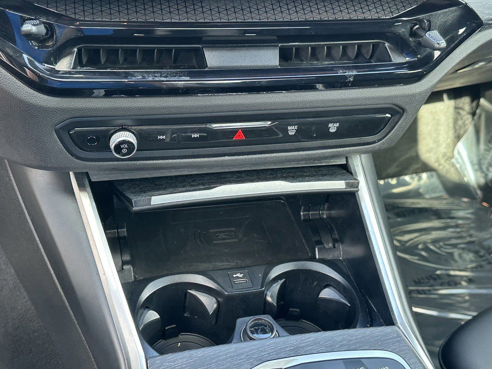 Certified 2025 BMW 330i Sedan image 28