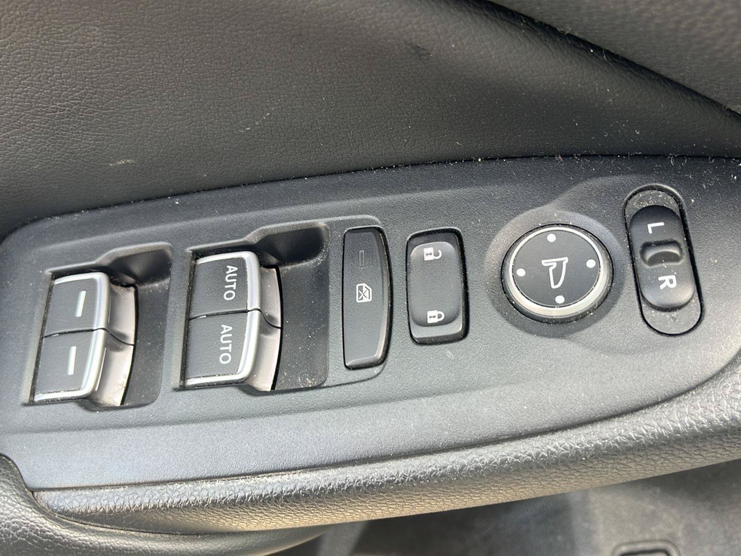 Used 2018 Honda Accord Sport image 6