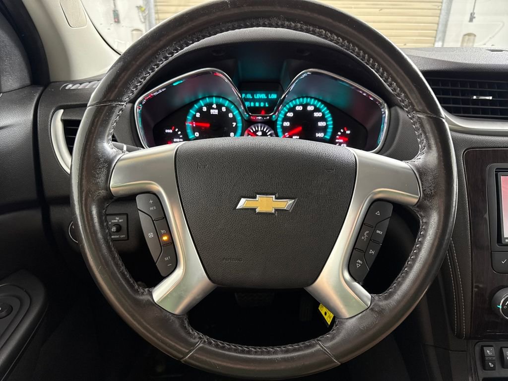 Used 2017 Chevrolet Traverse LT w/ Style and Technology Package image 13