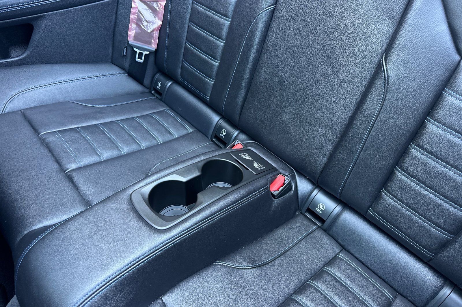 Used 2022 BMW 430i Convertible w/ M Sport Package image 10