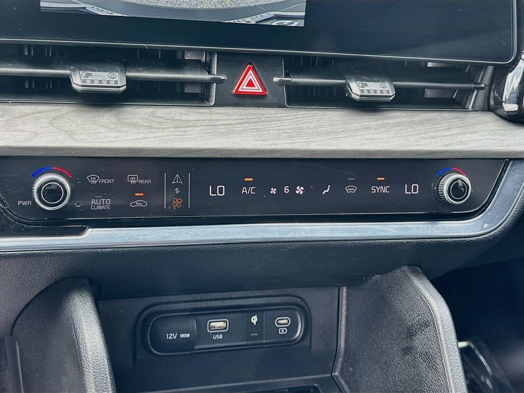 Certified 2024 Kia Sportage X-Pro AWD/4WD image 16