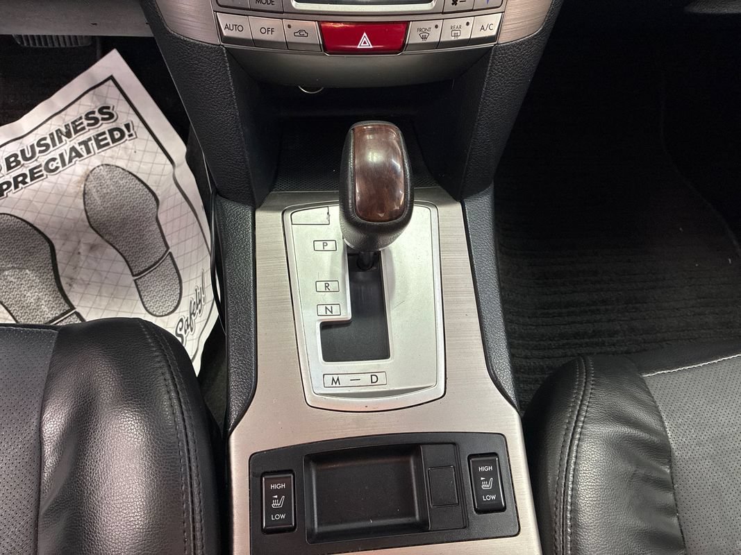 Used 2013 Subaru Legacy 2.5i Limited w/ Popular Pkg 2 AWD/4WD image 16