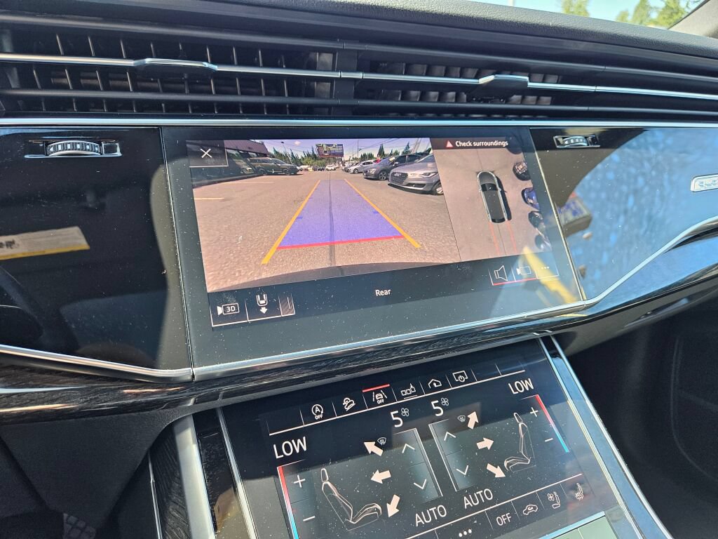Used 2019 Audi Q8 Premium Plus AWD/4WD image 28