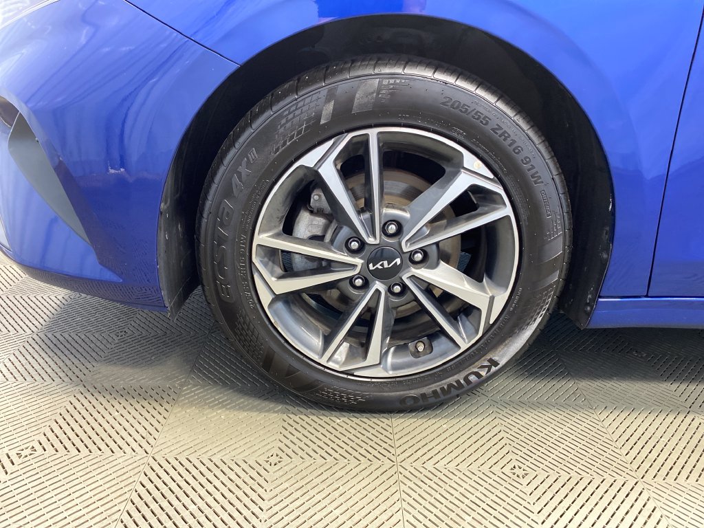 Used 2024 Kia Forte LXS FWD image 44