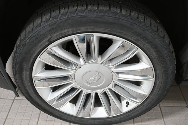 Used 2020 Cadillac Escalade Platinum AWD/4WD image 19