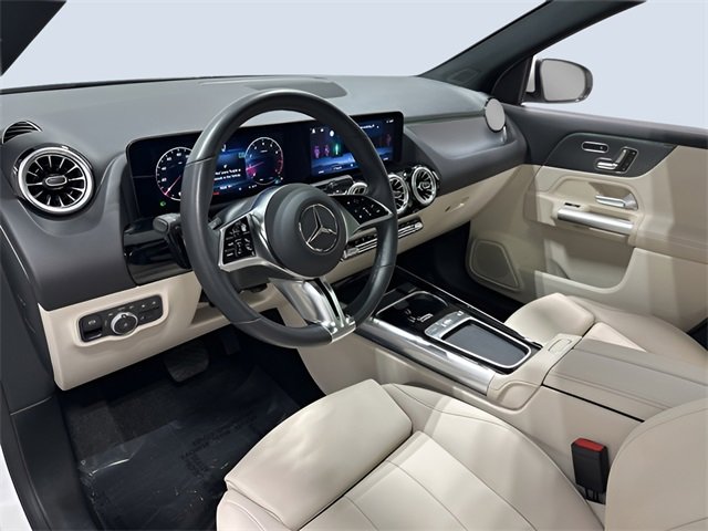 Used 2025 Mercedes-Benz GLA 250 4MATIC image 14