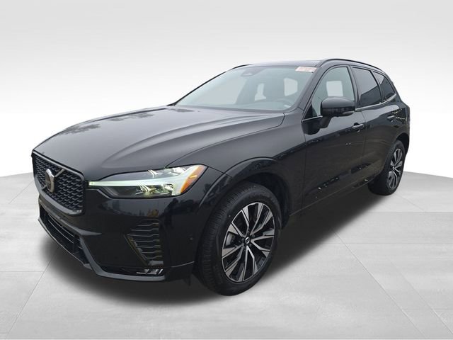 Used 2025 Volvo XC60 B5 Plus image 1
