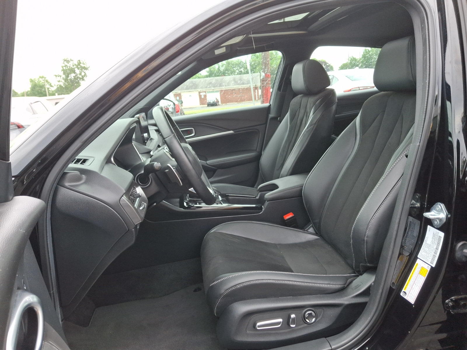 Used 2025 Acura Integra A-Spec FWD image 12