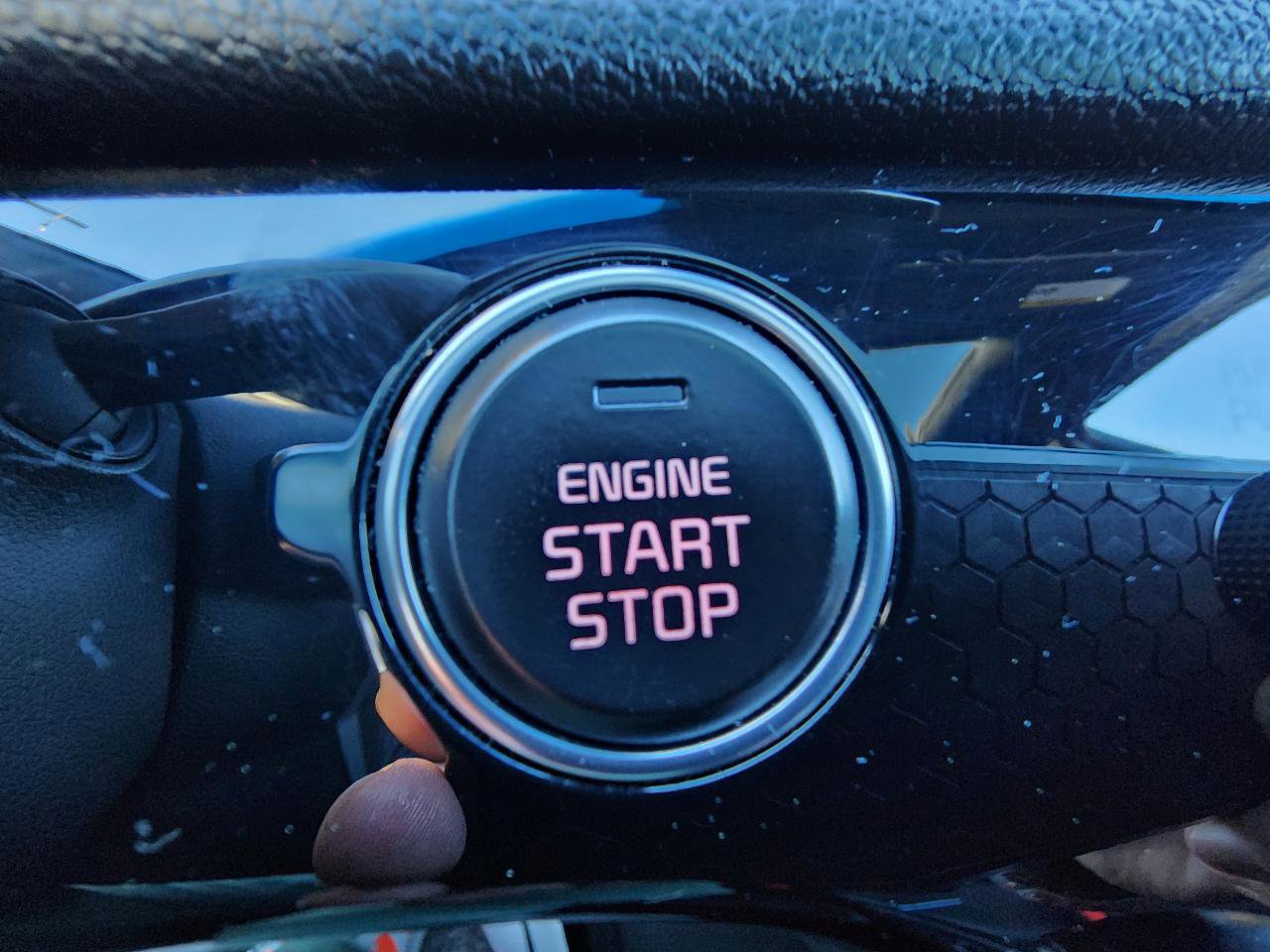 Used 2020 Kia Sportage SX image 32