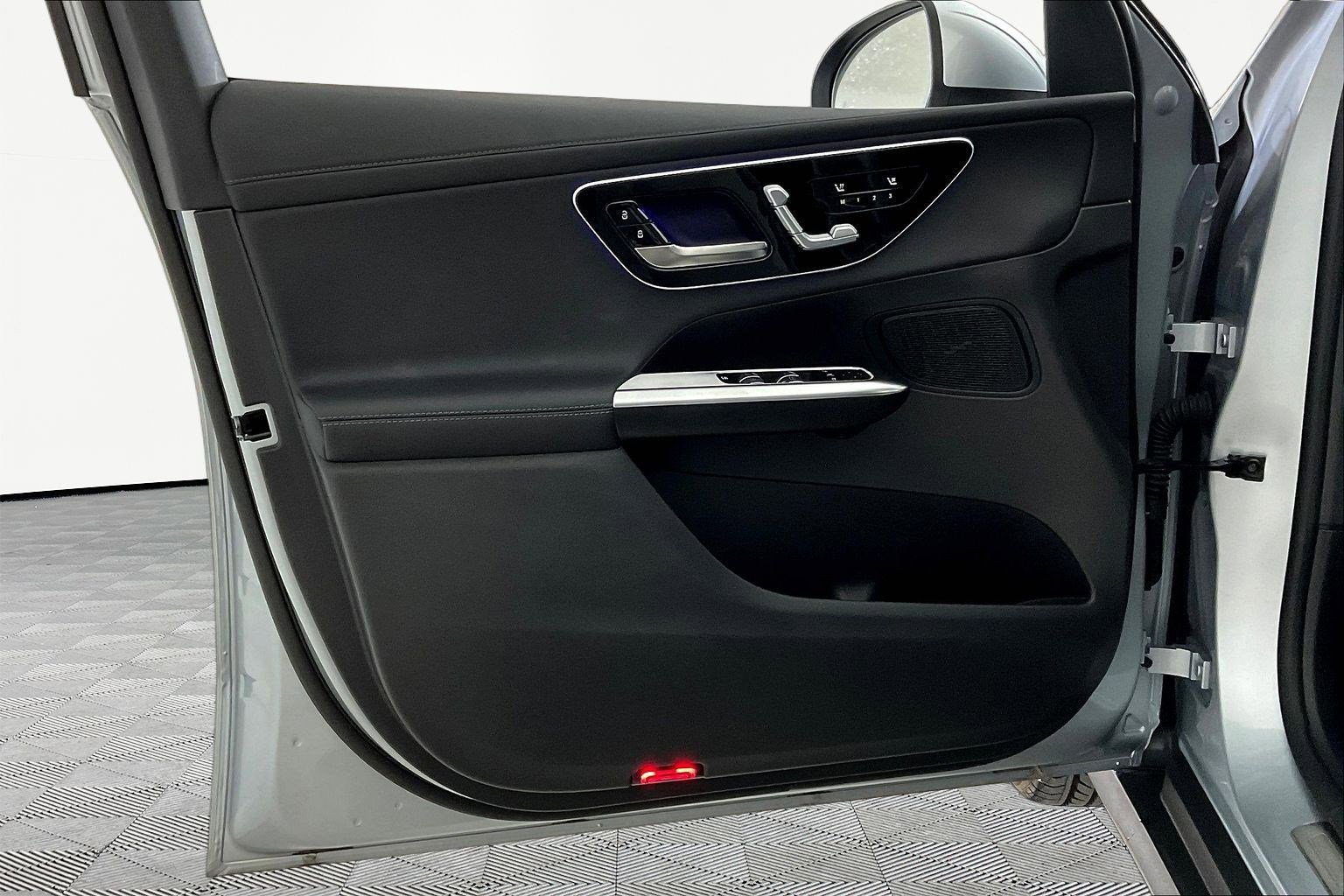 Certified 2025 Mercedes-Benz GLC 300 4MATIC image 20